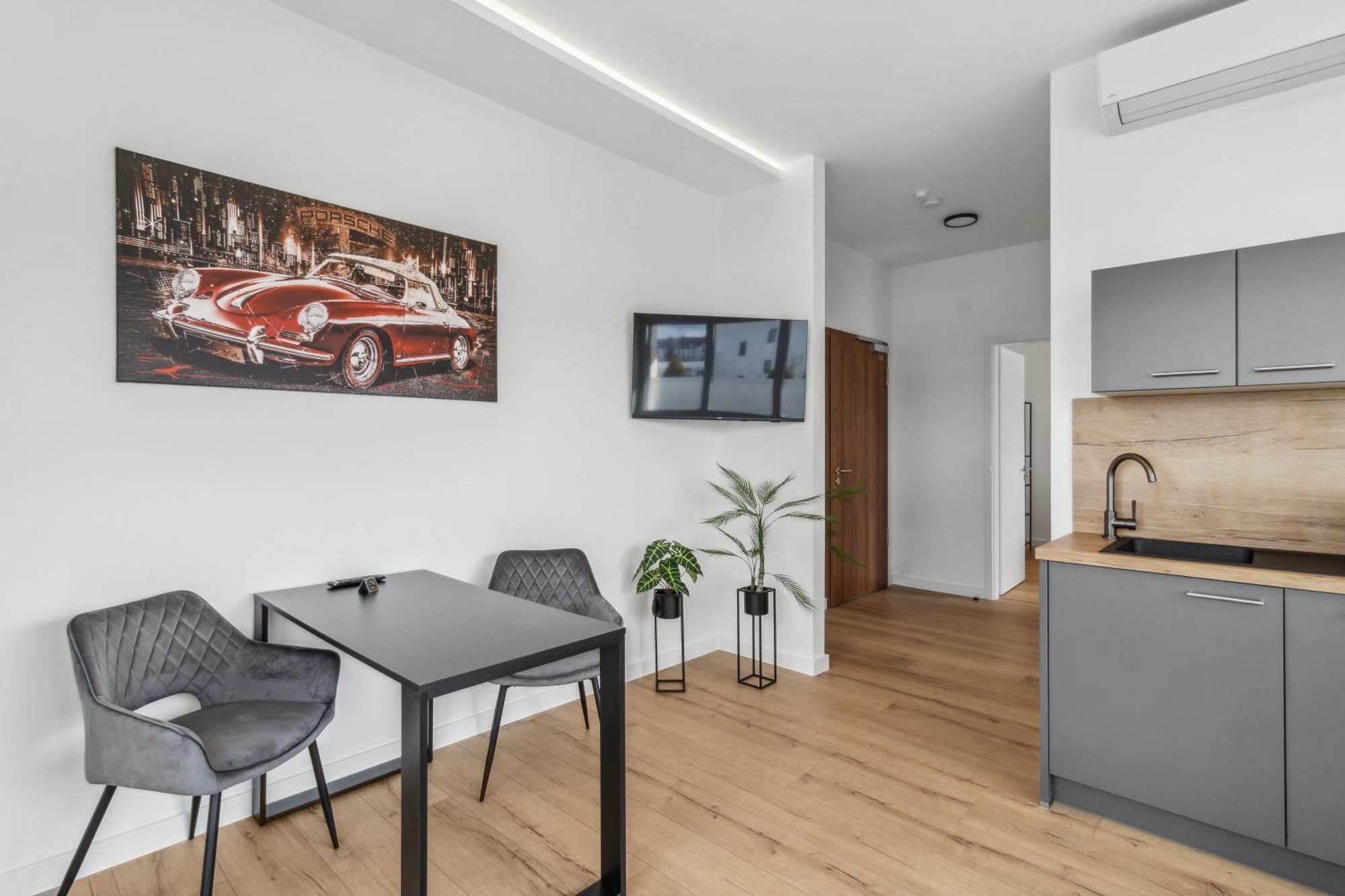 Suite4Me - Moderne Apartments I Kueche I Balkon I Waschmaschine 디에첸바흐 외부 사진