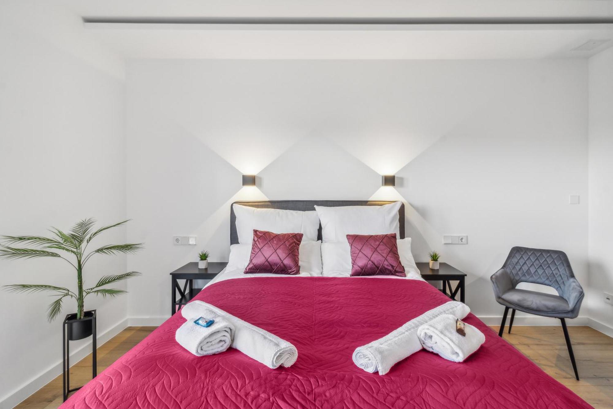 Suite4Me - Moderne Apartments I Kueche I Balkon I Waschmaschine 디에첸바흐 외부 사진