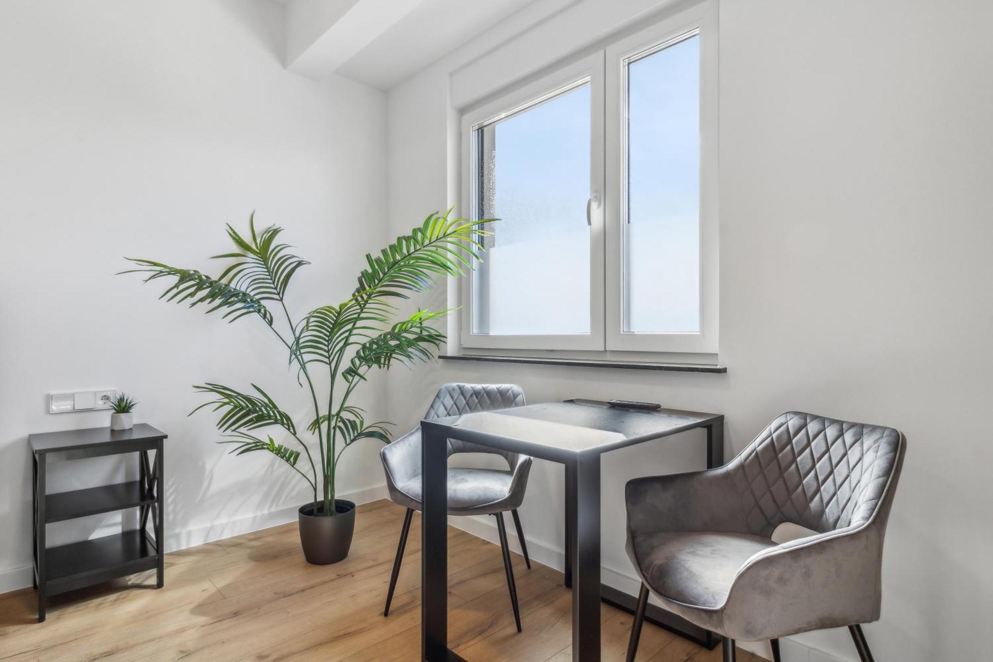 Suite4Me - Moderne Apartments I Kueche I Balkon I Waschmaschine 디에첸바흐 외부 사진